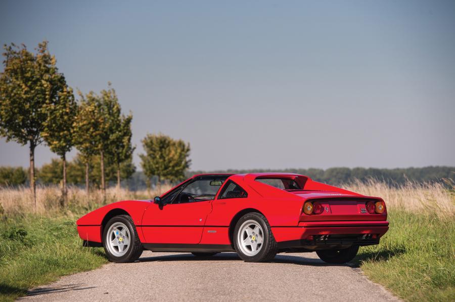  Ferrari 328 GTS 1985 года  (фото 35 из 44)